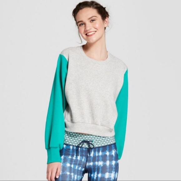 JoyLab Tops Joy Lab Small Colorblock Soft Cropped Crewneck Nwt